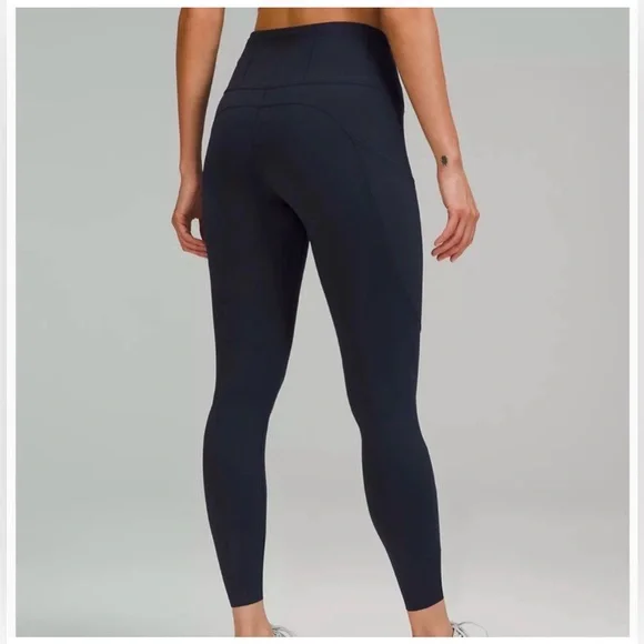 Lululemon Navy Fast and Free Size 8 - Picture 2 of 11